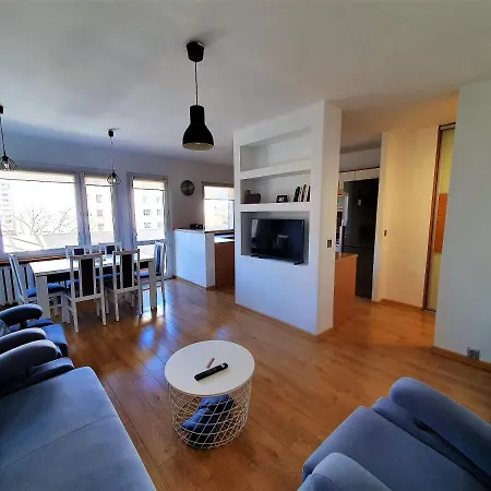 Happy * グリヴィツェ